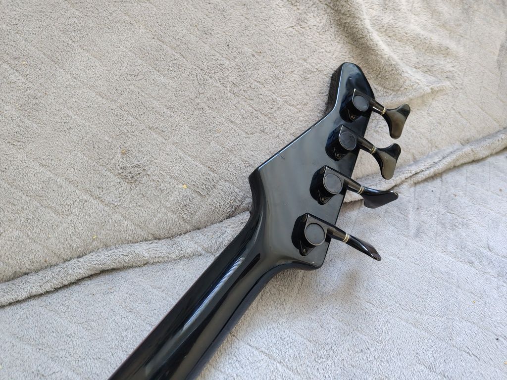Gitara basowa Fernandes Bass, FRB-70? fretless