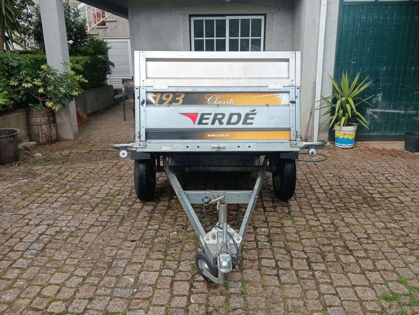 Reboque/Atrelado
