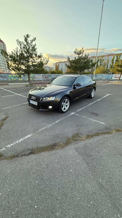 Audi A5 2011 г,1.8 т