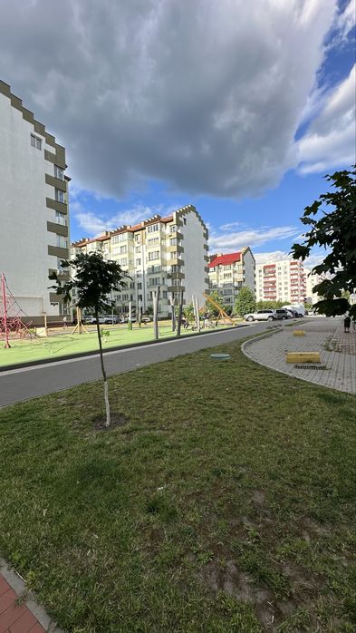 Продаж Фасад Комерція м. Обухів