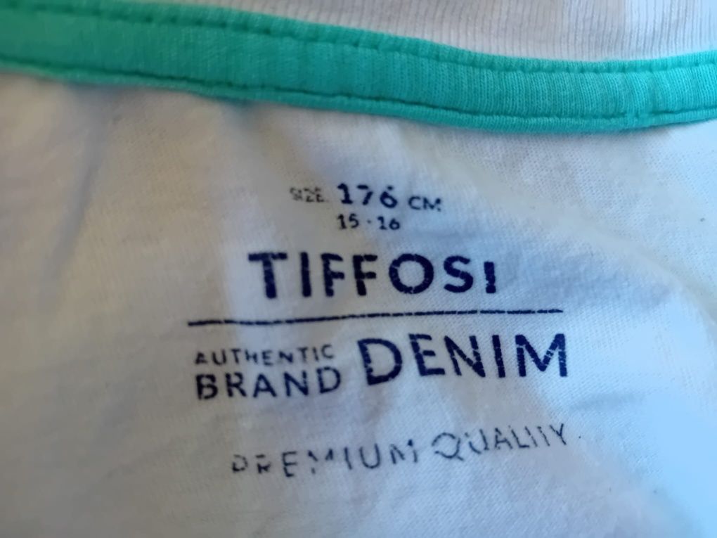 T- shirts Tiffosi rapaz