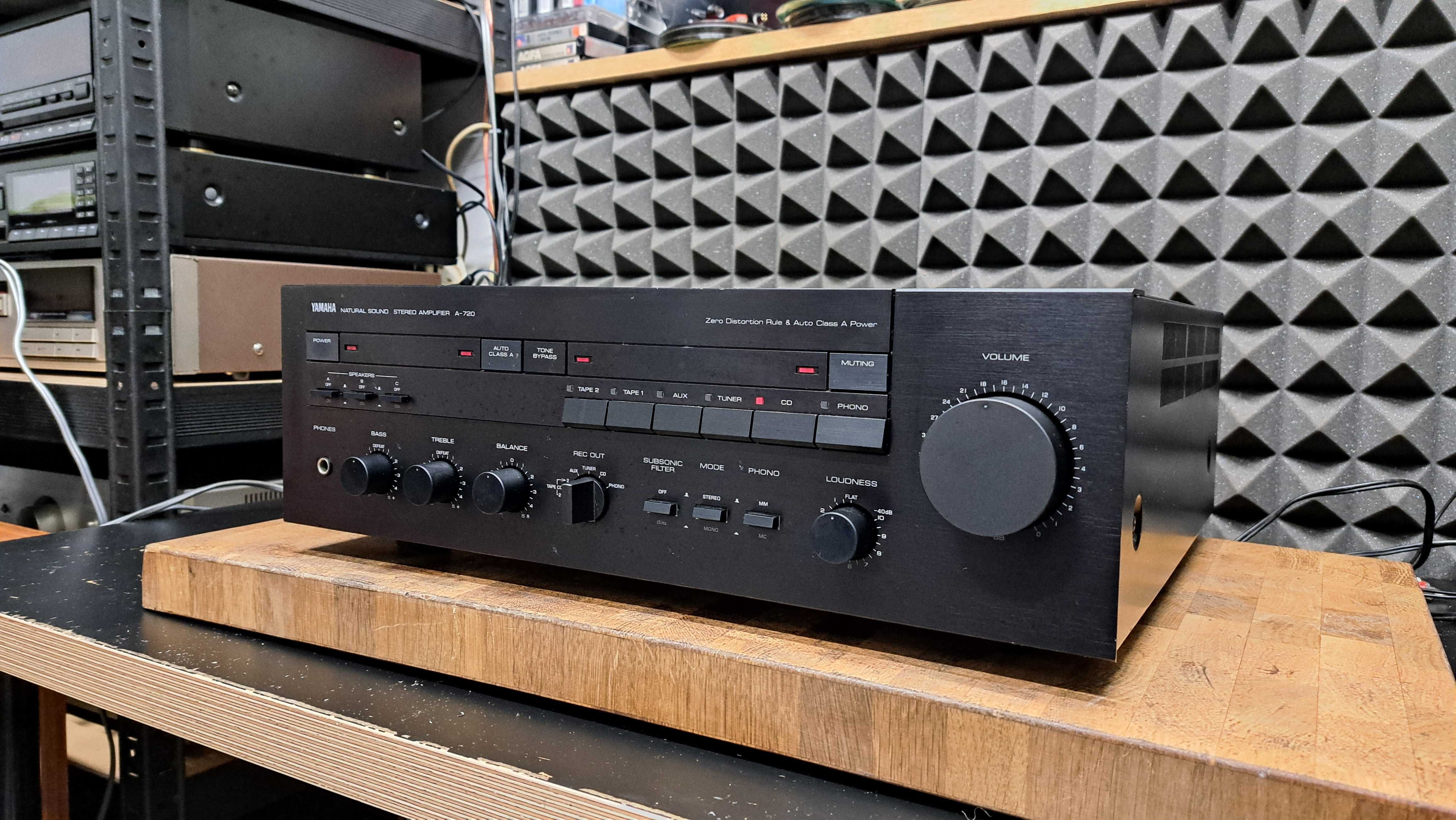 Wzmacniacz Yamaha A-720