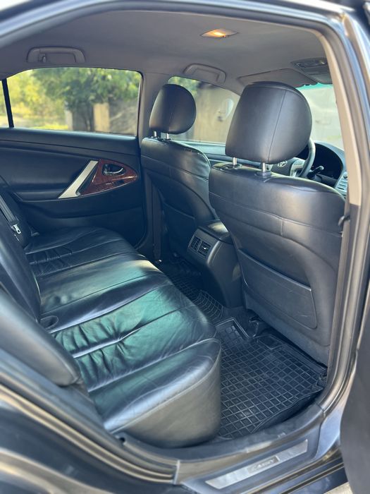 Продам Toyota Camry 3.5