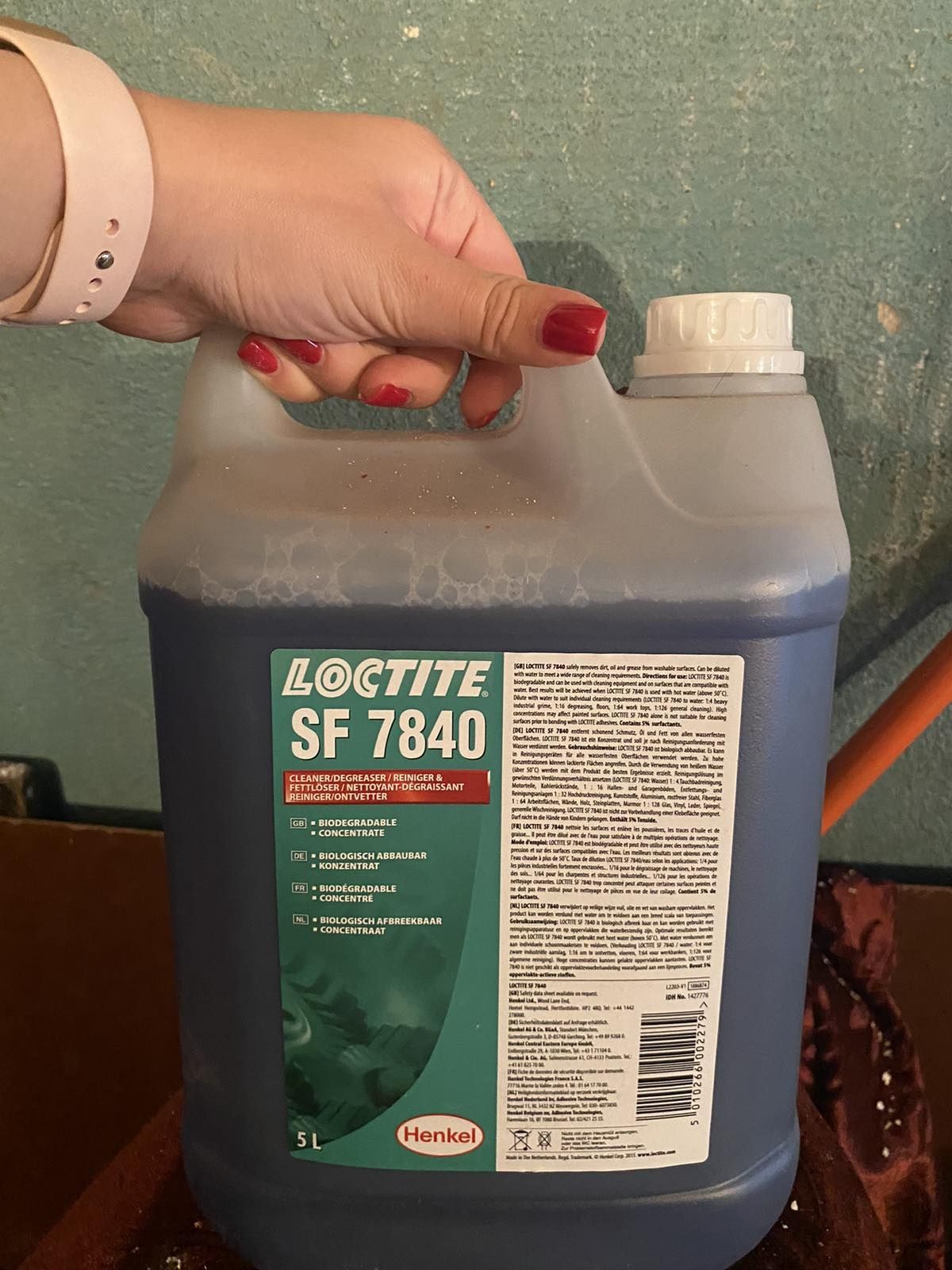 Продам Loctite SF-7840