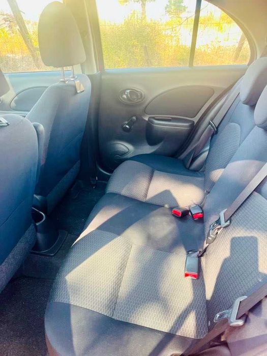 Nissan Micra Teckna 1.2cc a gasolina do ano 2011