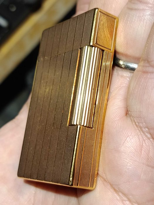 Isqueiro Dupont Plaquet Banho de Ouro contrastado estojo original