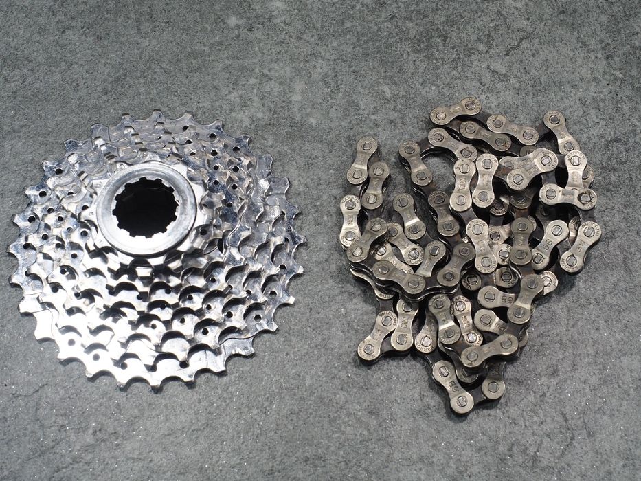 kaseta Shimano Deore XT M737 8 speed 11x28 + łańcuch HG