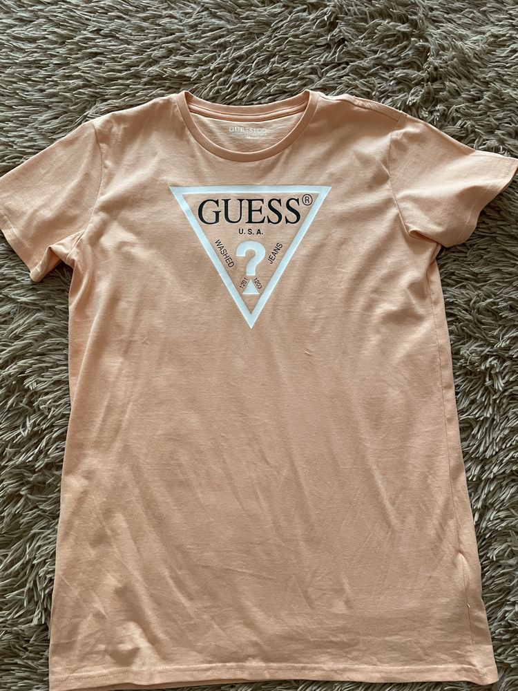 Футболка guess