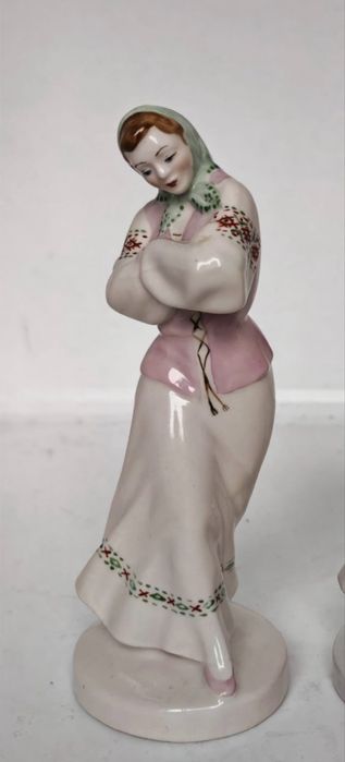 Порцелянова статуетка