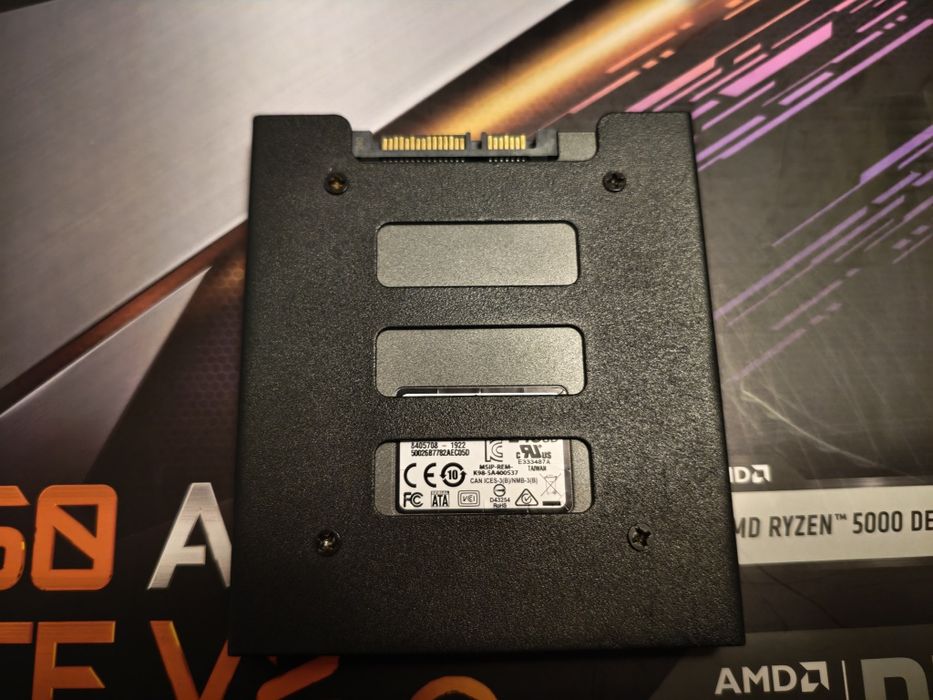 SSD накопитель Kingston 240 GB