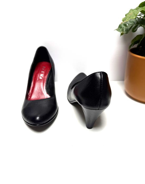 Czółenka skórzane Czarne na słupku Nowe R.37