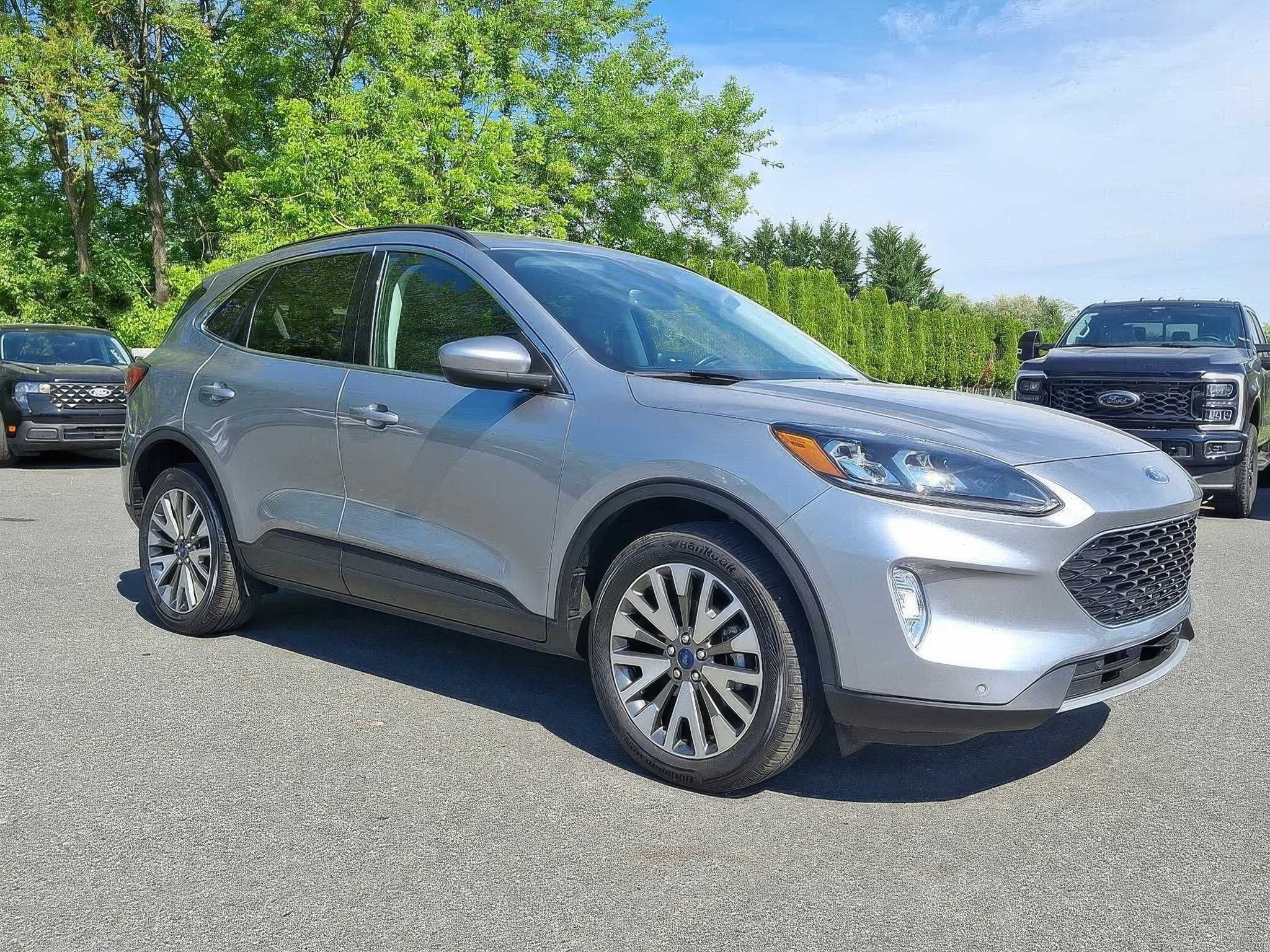 2022 Ford Escape Titanium