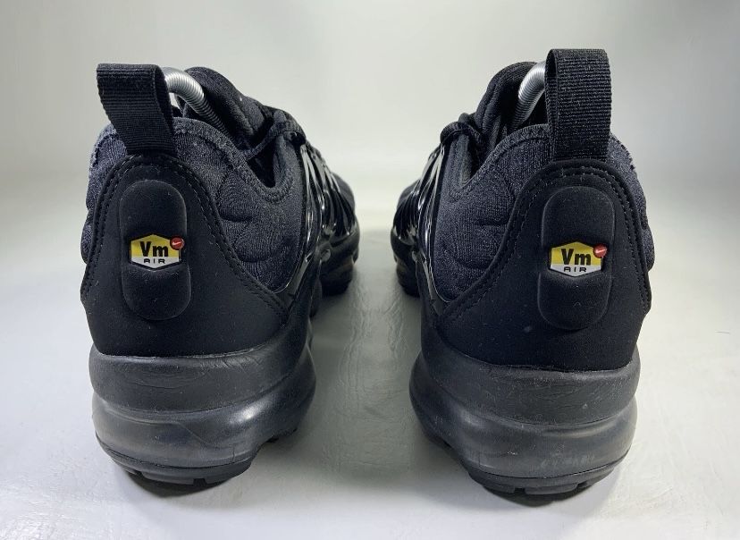 Кроссовки Nike Air VaporMax Plus Оригинал Размер 40,5 - 26 см