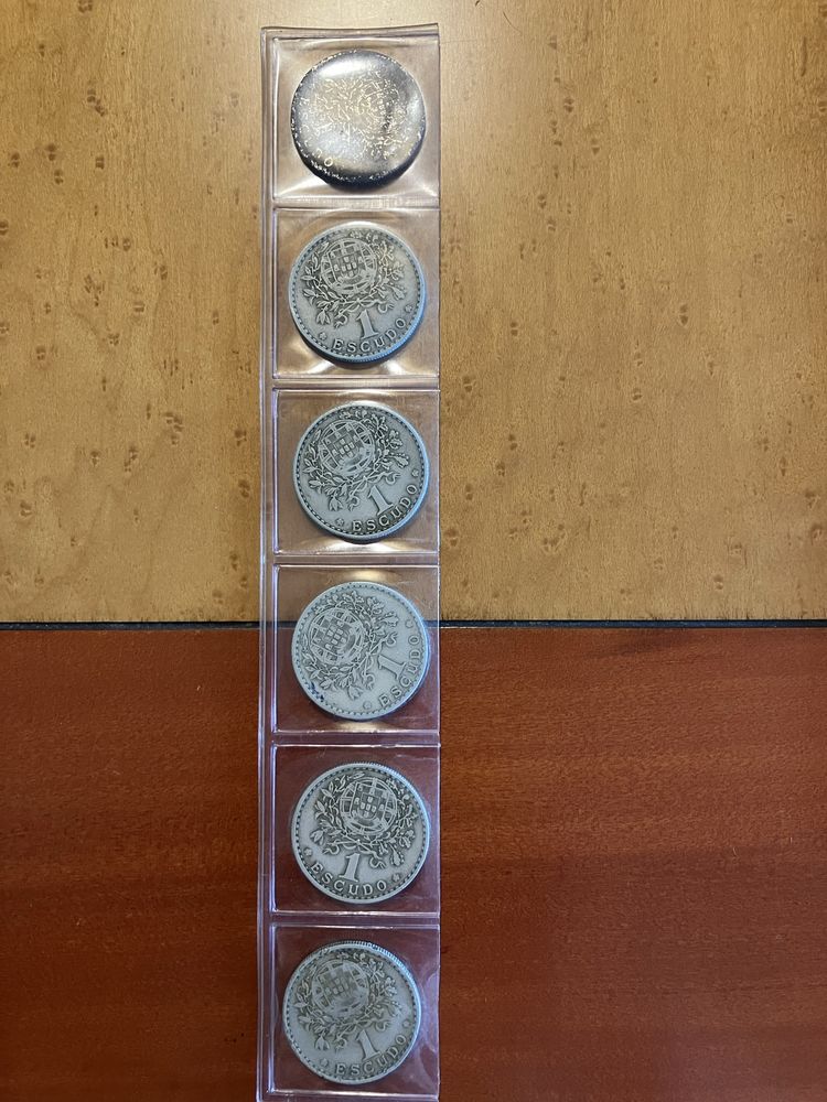 Moedas de um escudo