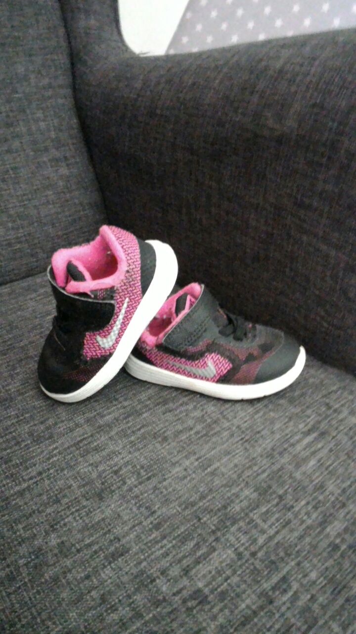 Tênis Nike menina n°21