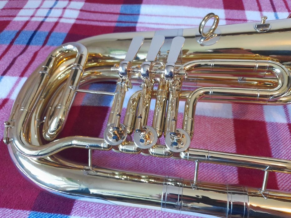 Tuba F po remoncie + futerał + ustnik