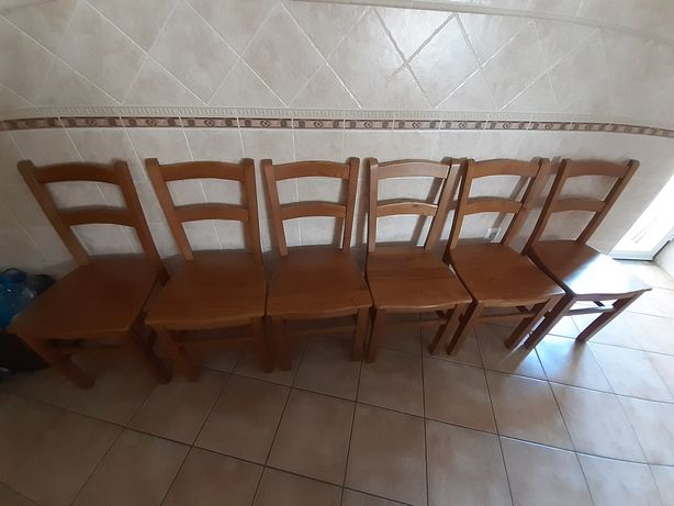 Cadeiras madeira 45 euros cada