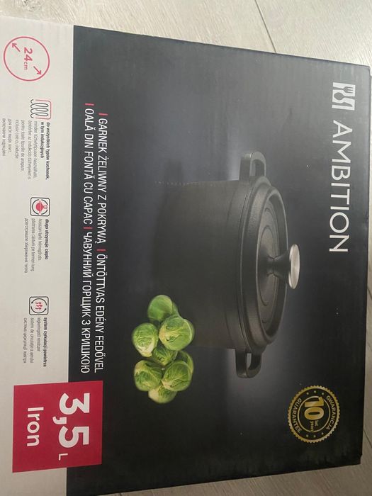 Garnek żeliwny z pokrywką Iron 24 cm AMBITION