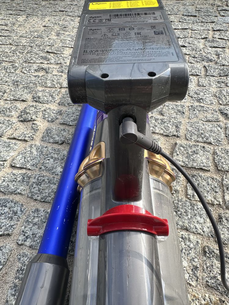 Dyson V11 odkurzacz pionowy bezprzewodowy