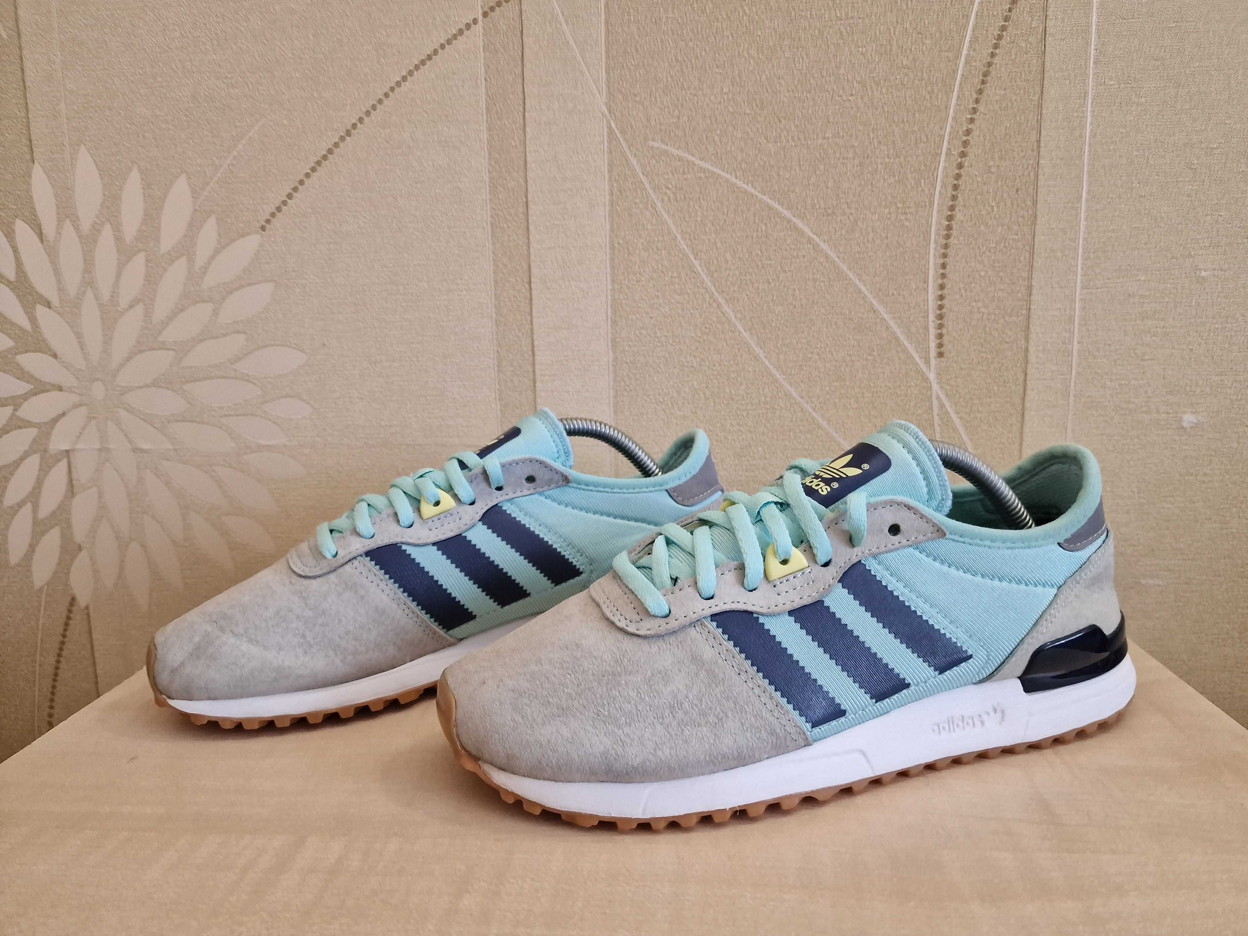 Кросівки Adidas оригінал розмір 39 1/3