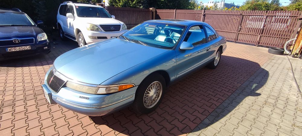Lincoln Mark VIII