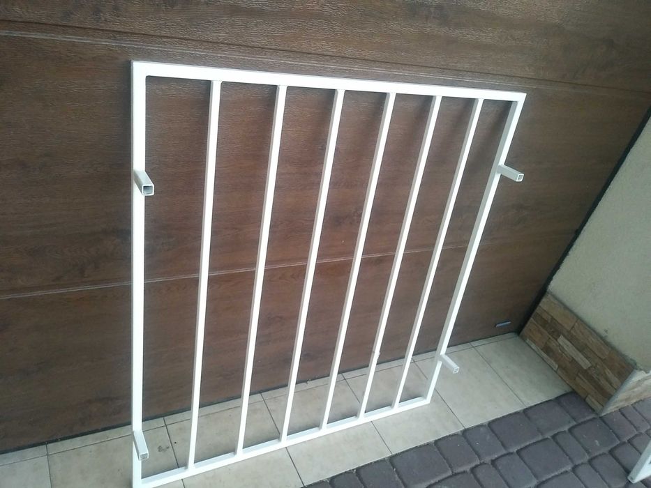 monia kraty krata kratka metalowa malowana na biało