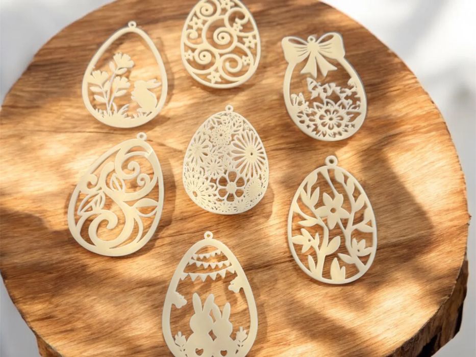 Decoração de Ovos de Páscoa Suspensos