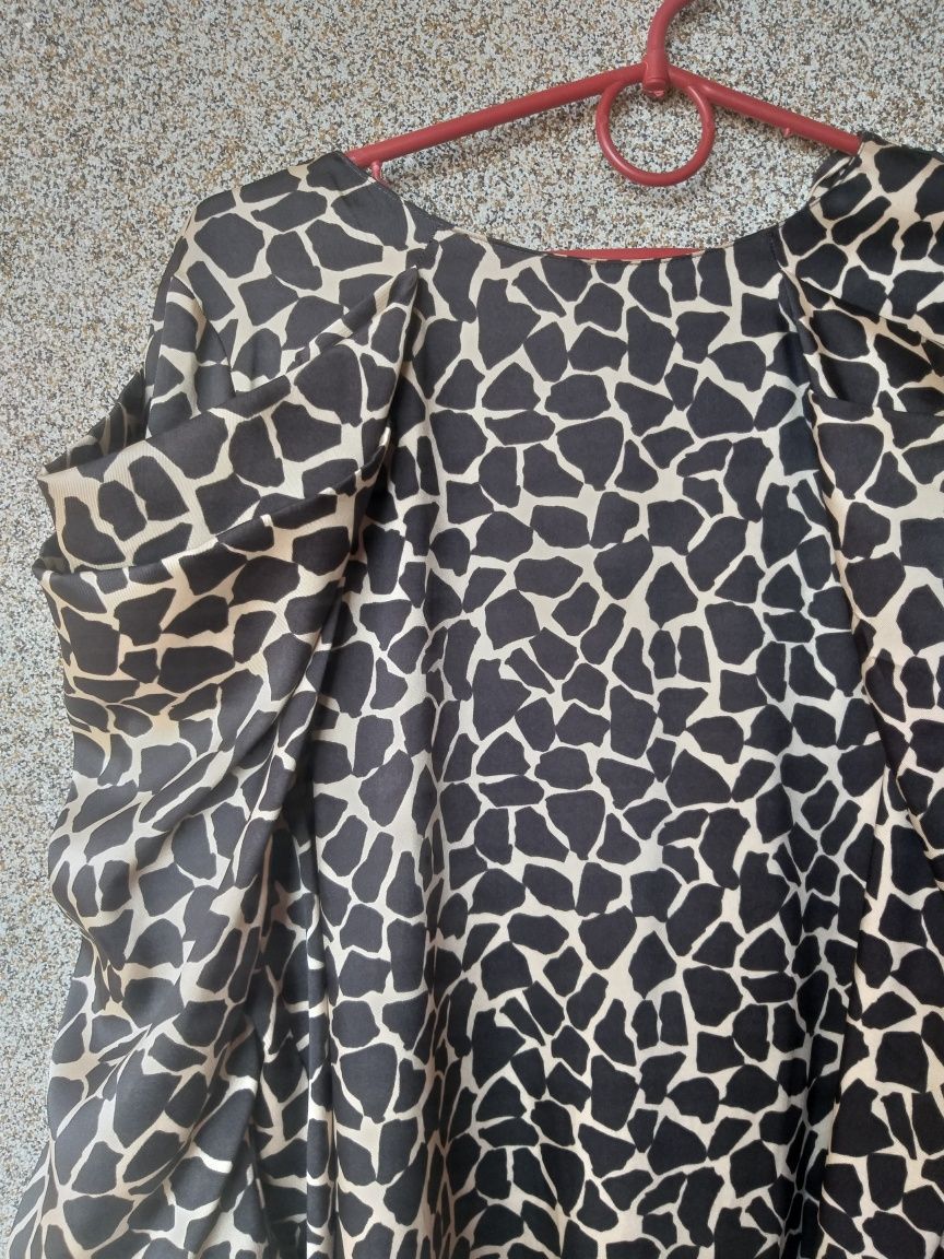 Блузка з леопардовим принтом