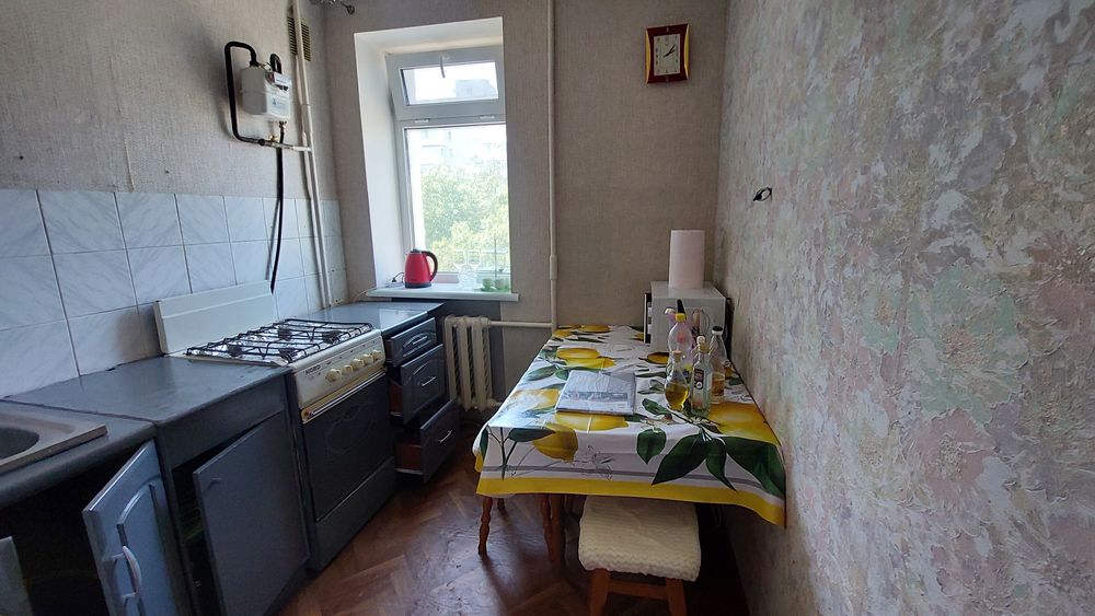 Сдам 1  ком. Квартиру. До лета.