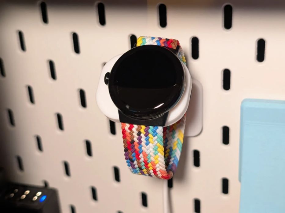 Suporte Elegante para Carregador Pixel Watch 3 IKEA SKADIS