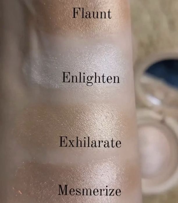 Хайлайтер для обличчя Rare Beauty Exhilarate