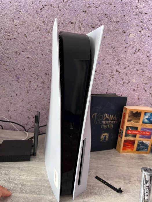 Продам Sony PlayStation 5,з дисководом