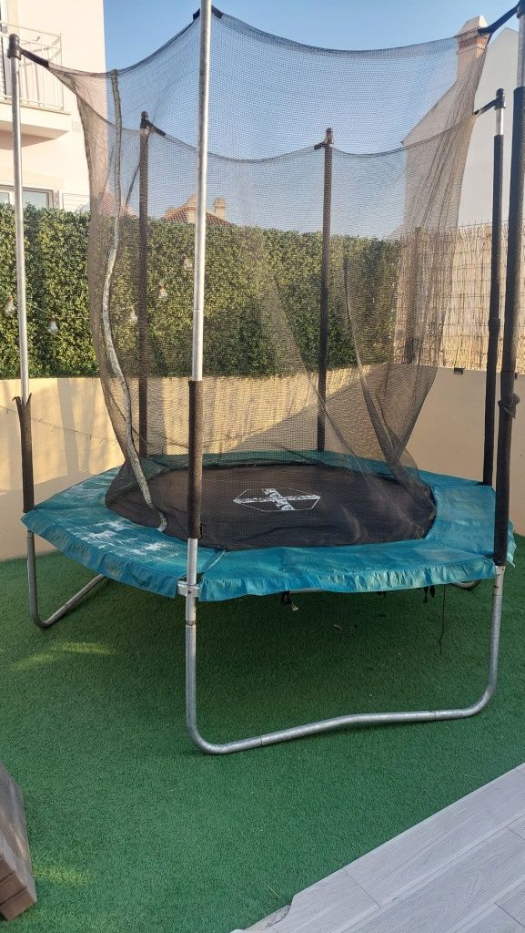 Trampolim hexagonal 240cm