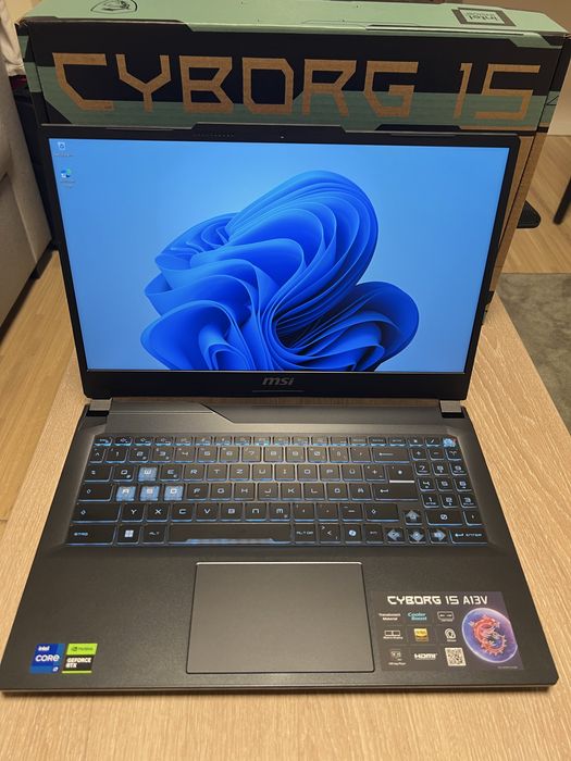 Игровой ноутбук!MSI Cyborg 15(RTX4060)