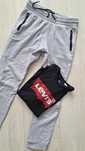 Dresy  h&m S i gratis  levis