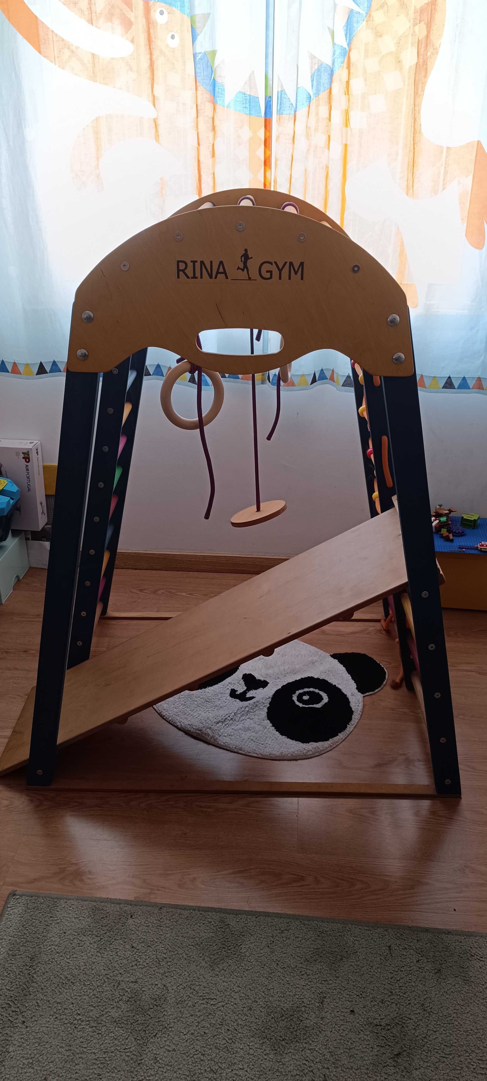 Ginásio em casa para crianças RinaGym
