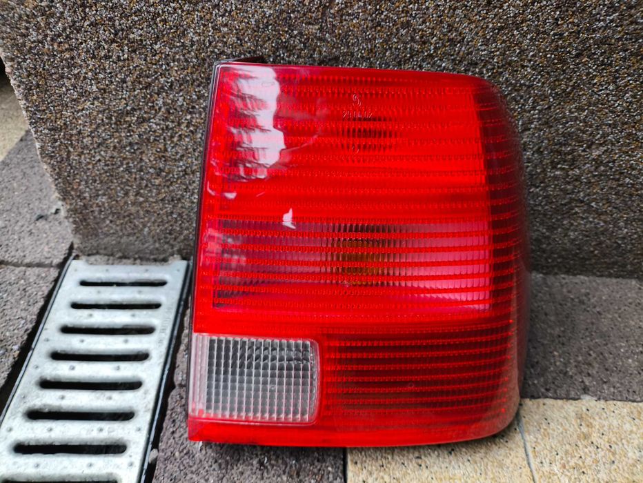 Lampa Tylna Prawa VW Passat B5 Sedan