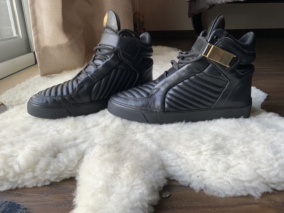 Botas Leandro Lopes