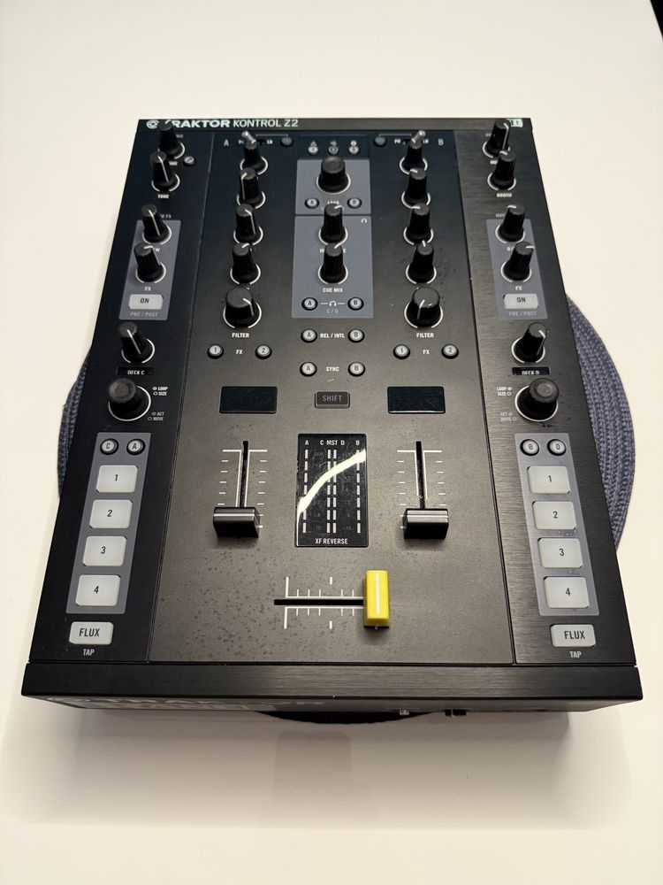 Native Instrument Traktor z2 i Rane twelve mk2