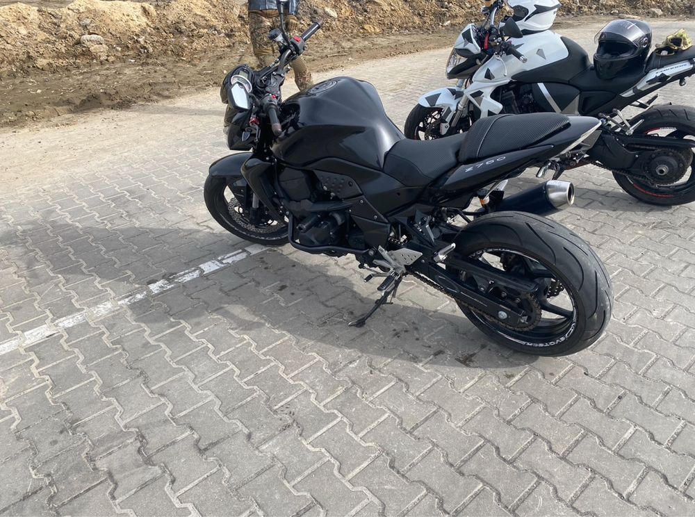 Мотоцикл Kawasaki Z750