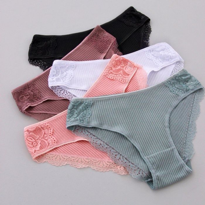 Жіночі трусики в асортименті