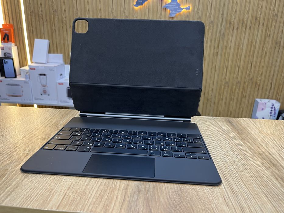 Клавиатура Magic Keyboard для iPad Pro 12.9