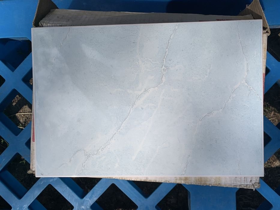 Продам кафель 15 квадратов