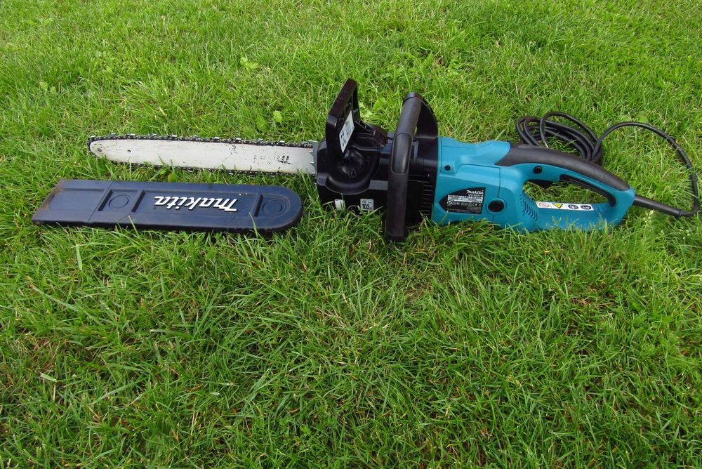 Makita UC4551A Elektryczna pilarka łańcuchowa 2000W