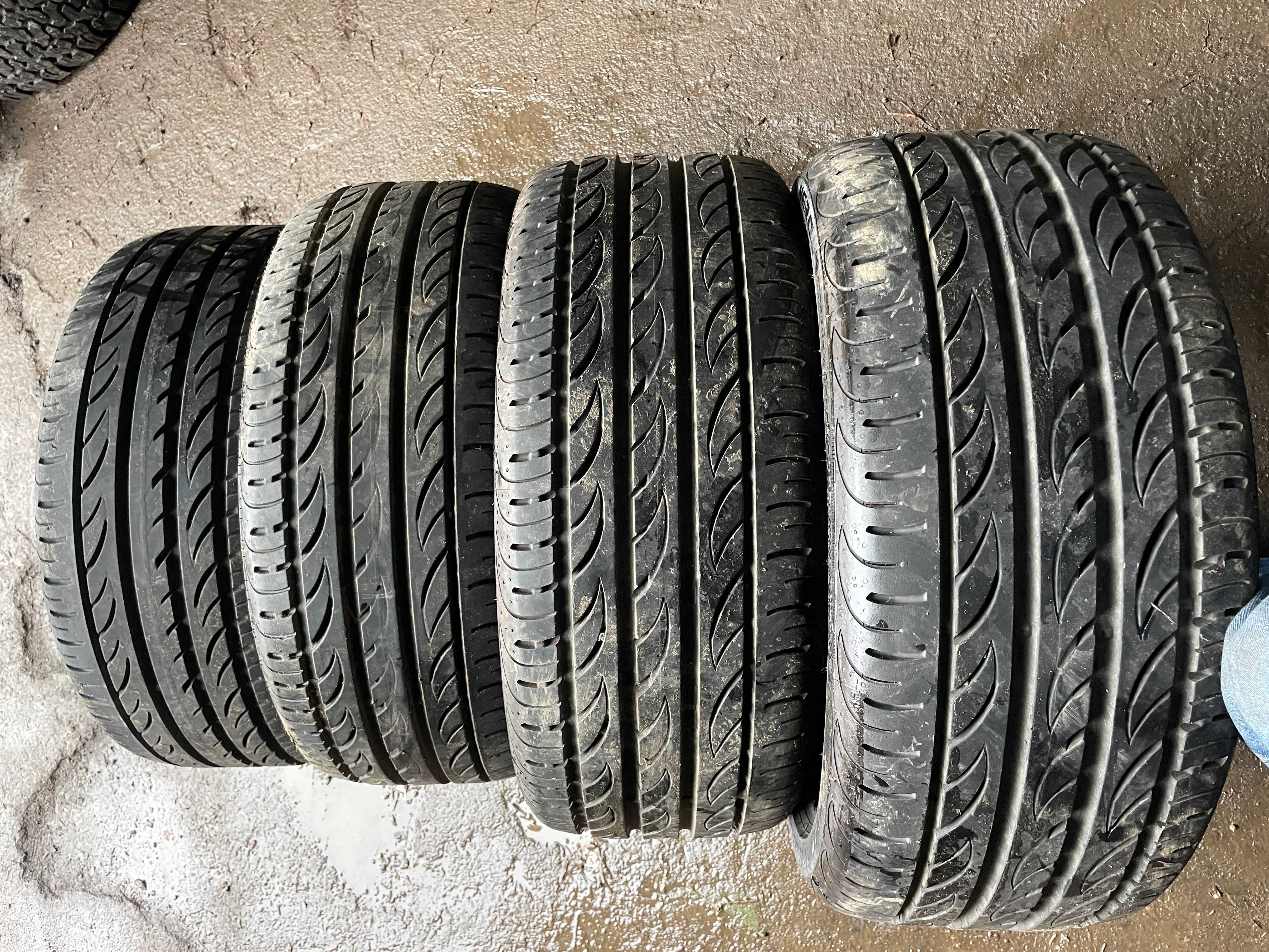 шини літо 225 40 R18 Pirelli PzeroNero