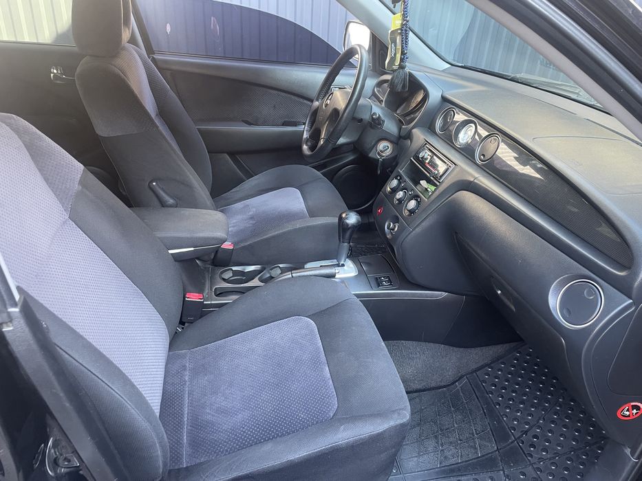 Автомобіль