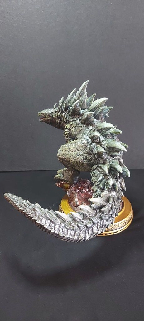 Esculturas Colecionáveis Godzilla
