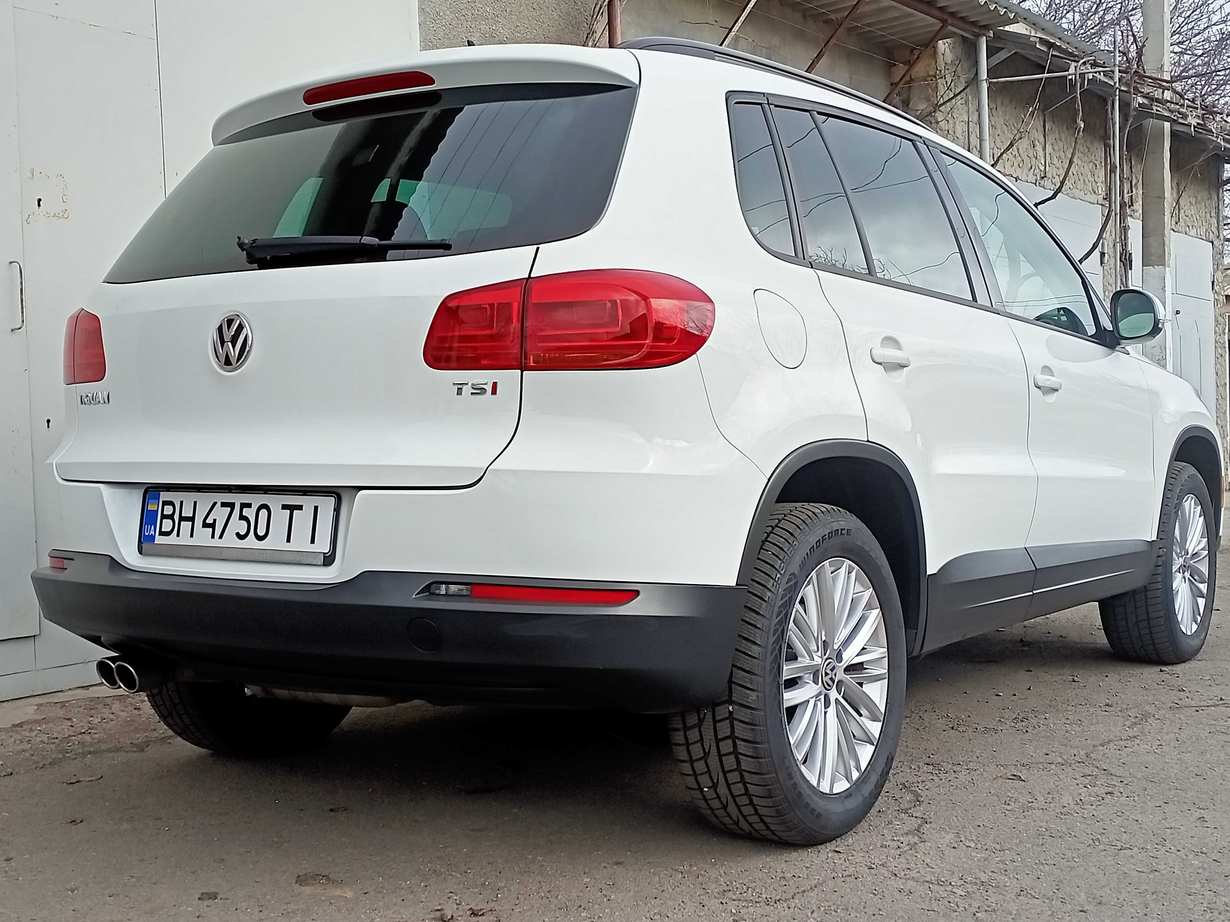 Продаю свой VOLKSWAGEN TIGUAN, в идеальном состоянии!