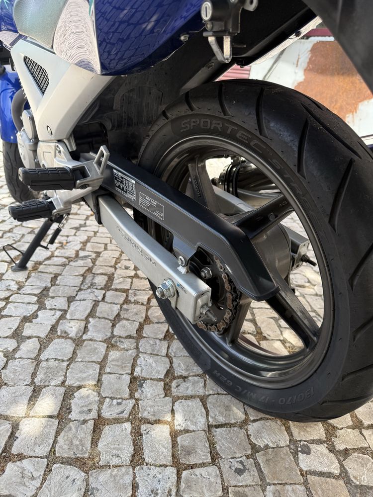 Honda cbf 250 em otimo estado