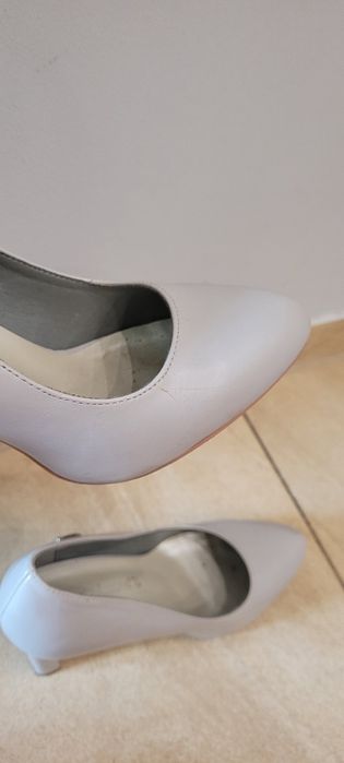 Czółenka damskie na obcasie rozmiar. 38